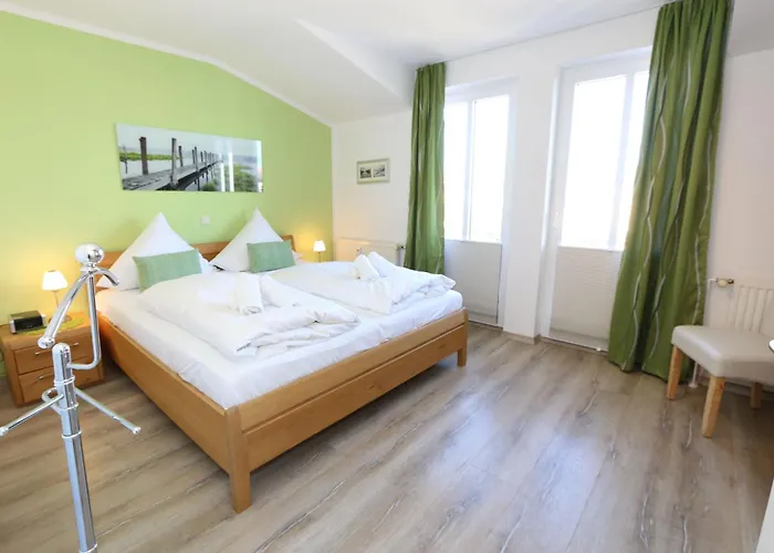 Vineta Whg 14 Meerblick Mit Suedbalkon شقة غورين